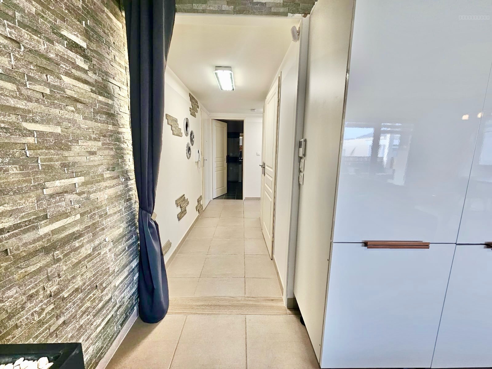 Exclusivité , Valleiry 74520, T3 Attique en dernier étage de 66 m2 avec terrasse et garage — photo 13