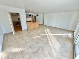 A VENDRE, T4 Divonne les Bains 01220 CENTRE VILLE avec jardin, garage, parking — photo 7