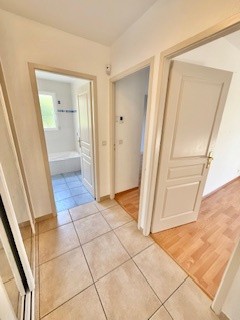 A VENDRE, T4 Divonne les Bains 01220 CENTRE VILLE avec jardin, garage, parking — photo 11
