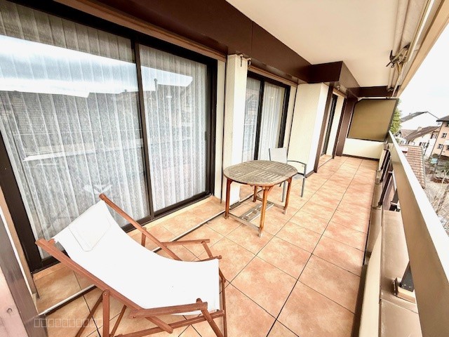 DIVONNE LES BAINS 01220, CENTRE VILLE, T4 121m2 avec terrasse, garage et cave — photo 2