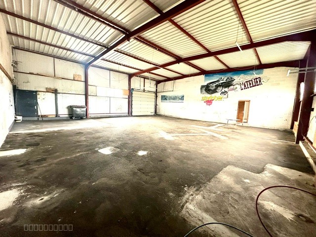 Vente Ornex 01280 Local artisanal + appartement T4 en duplex / Terrain / Parking — photo 6