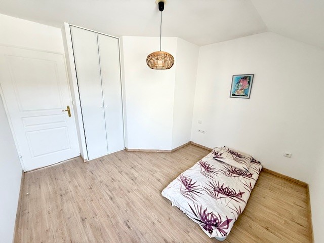 FERNEY-VOLTAIRE 01210, T3 COEUR DE VILLE AVEC BALCON, et GARAGE — photo 16