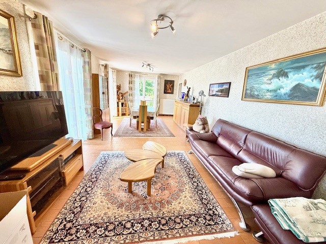 ORNEX 01210, villa individuelle 222m2 avec 4 chambres, bureau + T2, garage, terrain 1002m2 — photo 9