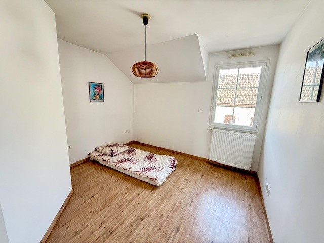 FERNEY-VOLTAIRE 01210, T3 COEUR DE VILLE AVEC BALCON, et GARAGE — photo 15