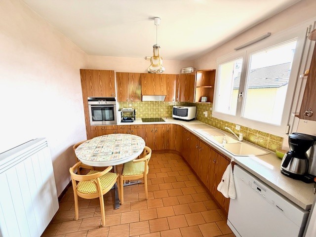 ORNEX 01210, villa individuelle 222m2 avec 4 chambres, bureau + T2, garage, terrain 1002m2 — photo 11
