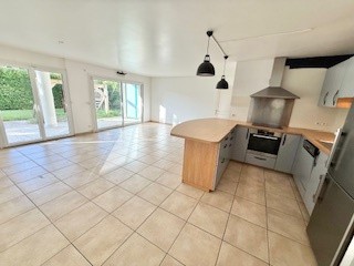 A VENDRE, T4 Divonne les Bains 01220 CENTRE VILLE avec jardin, garage, parking — photo 5