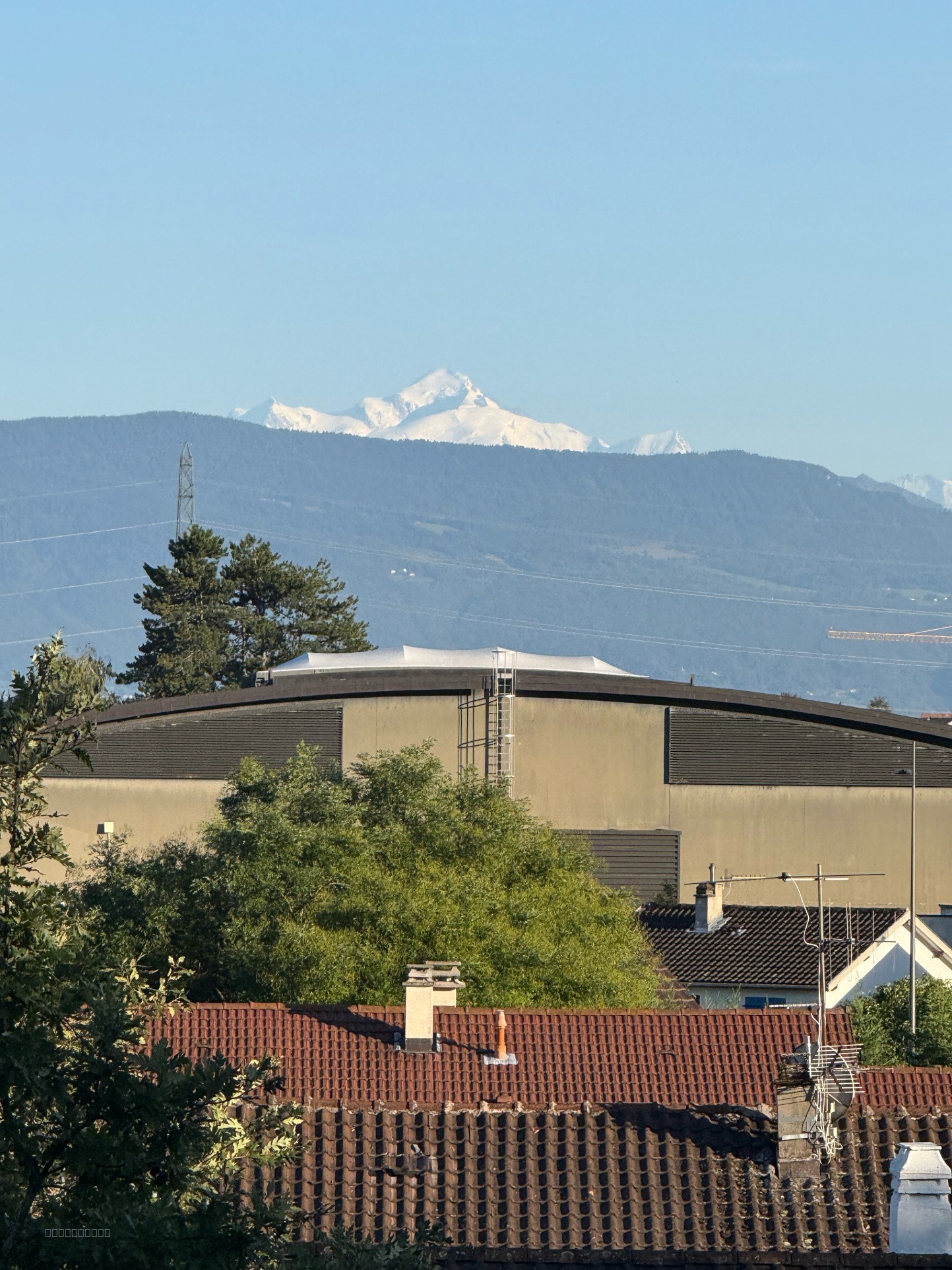 COEUR DE DIVONNE LES BAINS 01220 - T4 TRAVERSANT AVEC TERRASSE + GARAGE DOUBLE, VUE MONT BLANC — photo 2