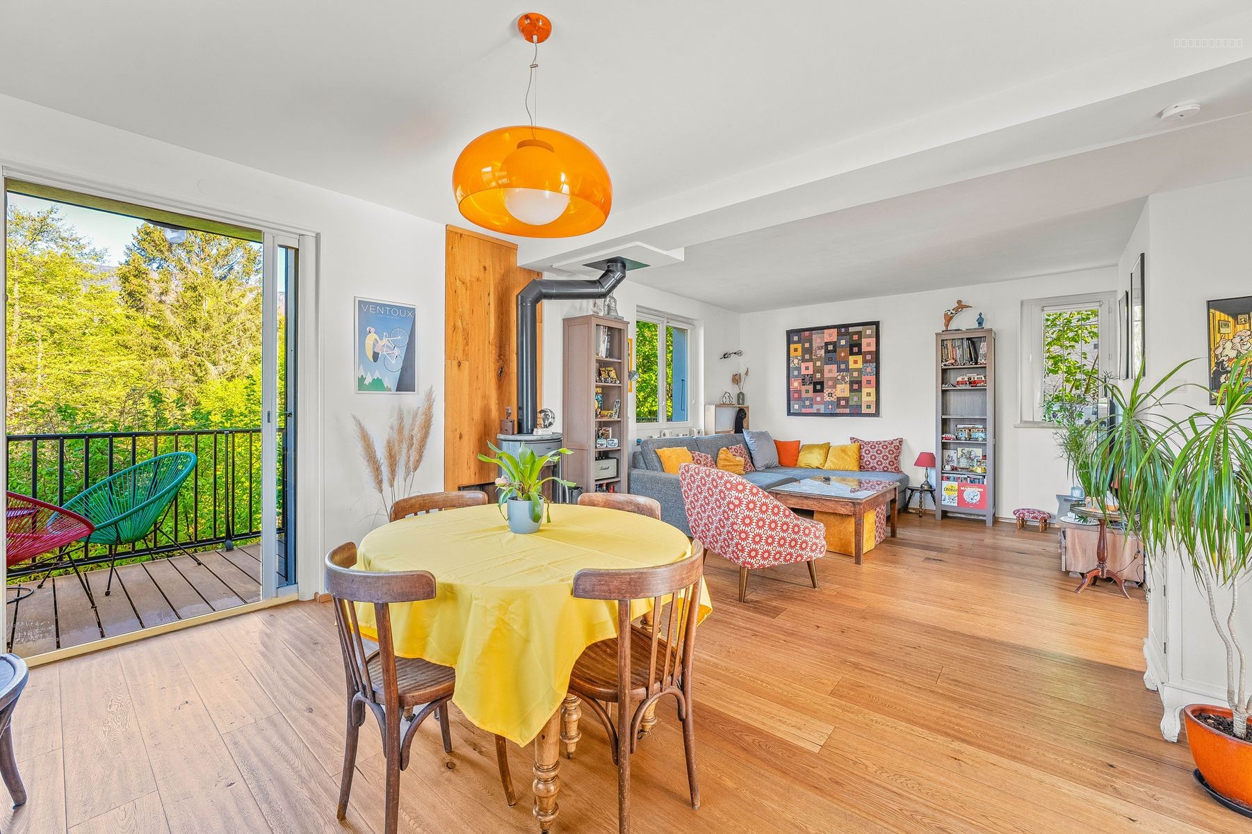 Divonne les Bains, charmante maison individuelle sur 3 niveaux avec un jardin et ruisseau — photo 15