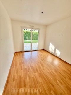 A VENDRE, T4 Divonne les Bains 01220 CENTRE VILLE avec jardin, garage, parking — photo 12