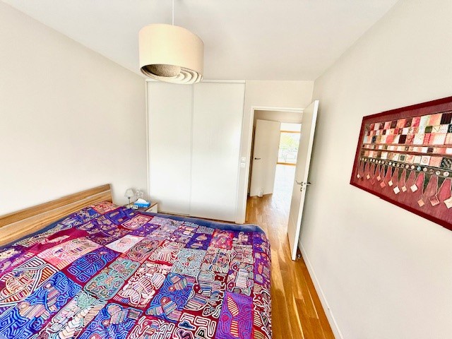 COEUR DE DIVONNE LES BAINS 01220 - T4 TRAVERSANT AVEC TERRASSE + GARAGE DOUBLE, VUE MONT BLANC — photo 12