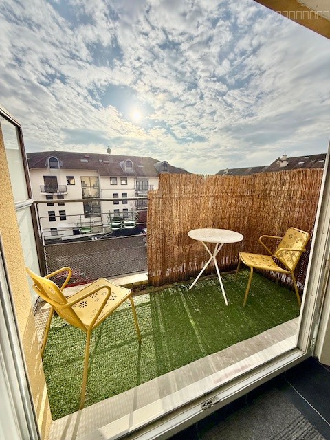 FERNEY-VOLTAIRE 01210, T3 COEUR DE VILLE AVEC BALCON, et GARAGE — photo 7