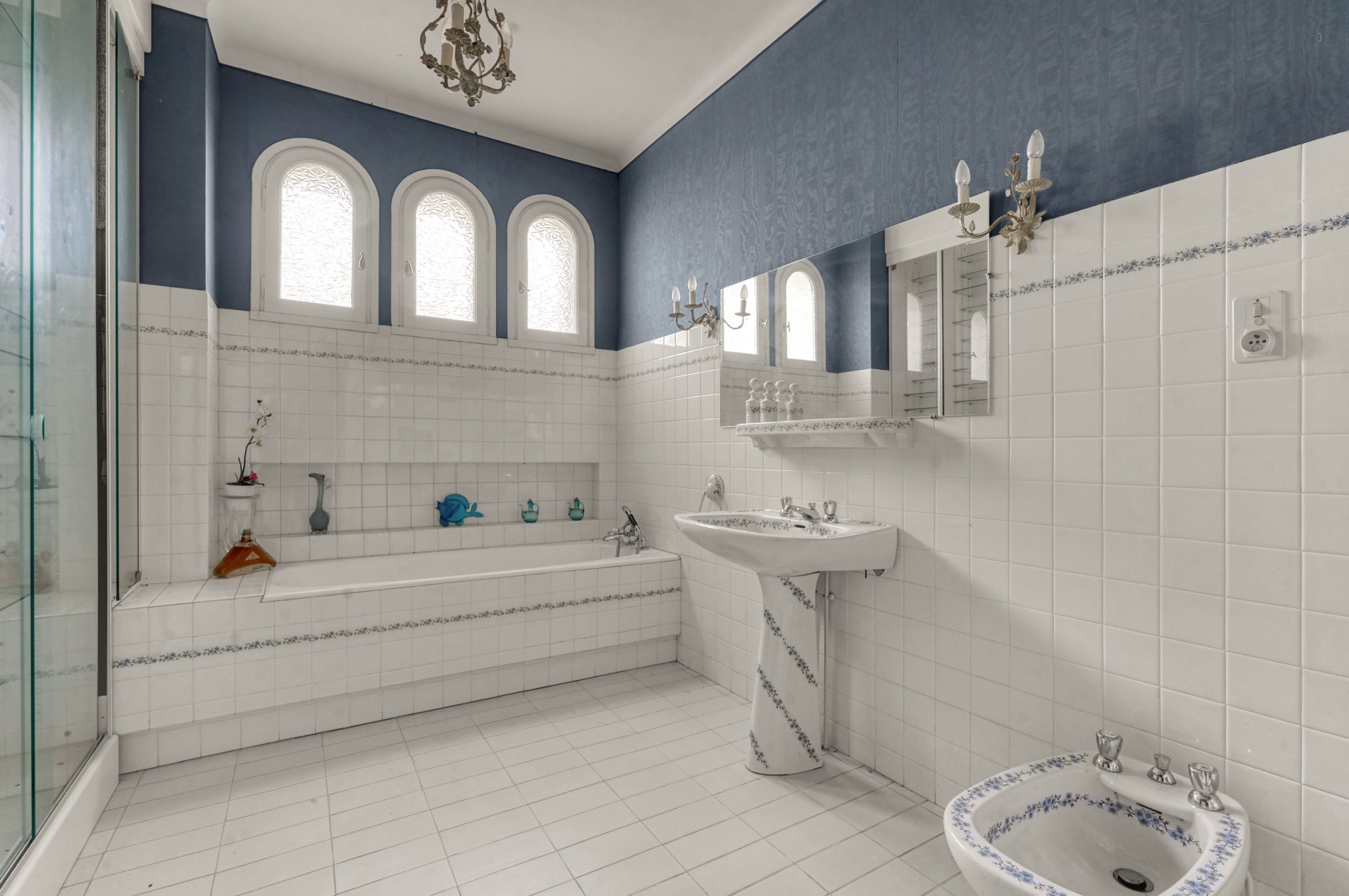Astéria, Maison Bourgeoise T5, 228 m2 avec grande parcelle - BEAUZELLE Centre — photo 3