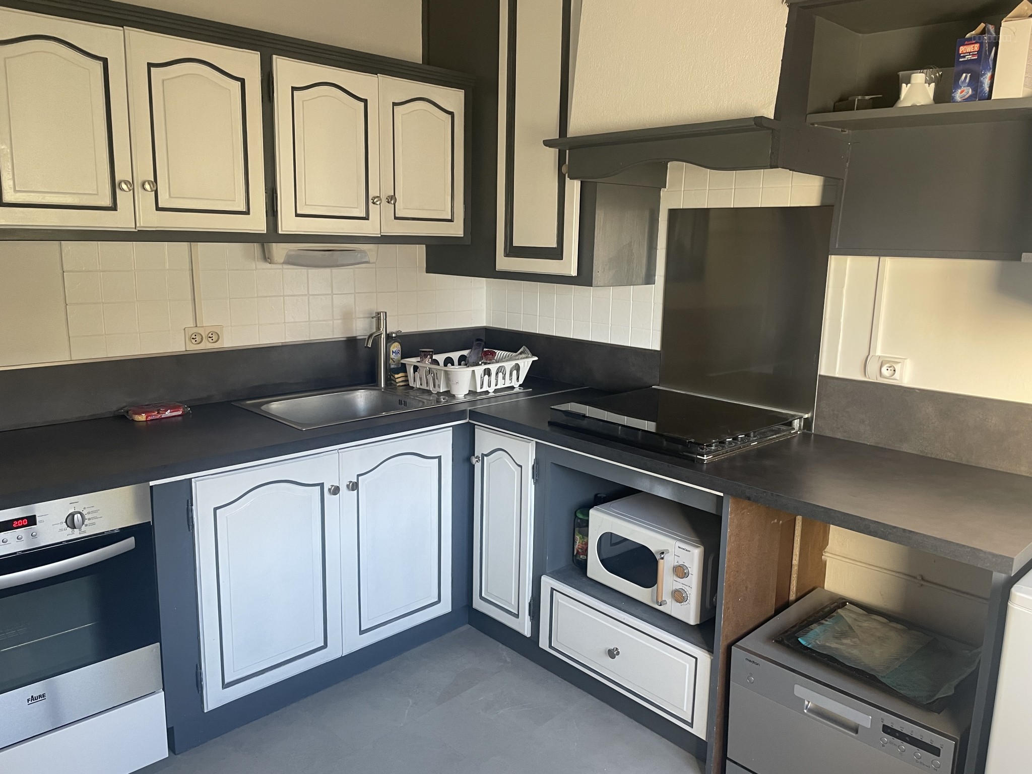 T2 meublé  de 64.28m2 - JOLIMONT — photo 5