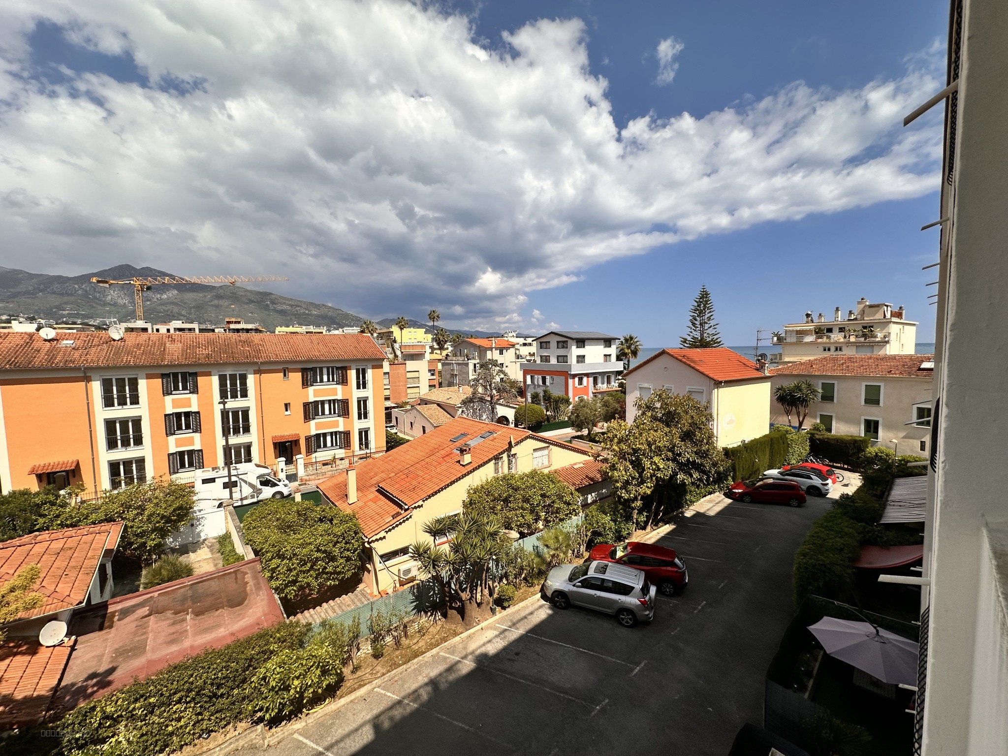 Roquebrune Cap Martin, Plage   joli 2 pièces avec balcon, cave et parking, proche gare et commerces — photo 16