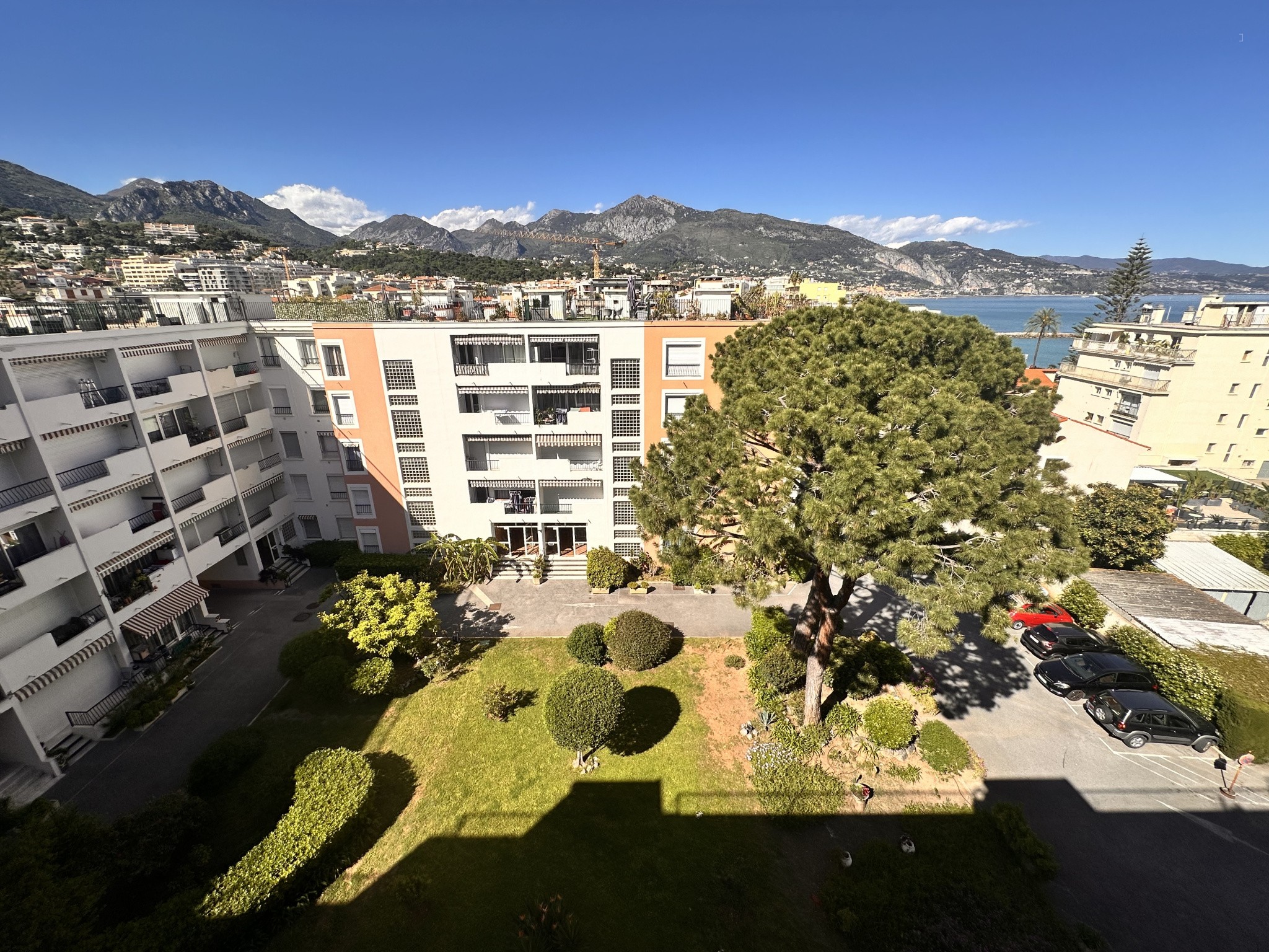 Roquebrune Cap Martin, Plage   joli 2 pièces avec balcon, cave et parking, proche gare et commerces — photo 15