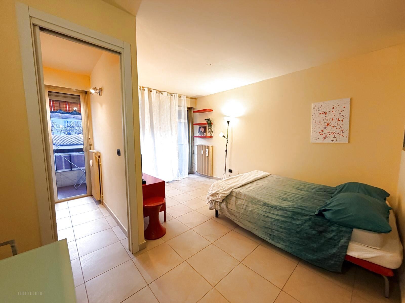 Menton - Haut Carei - Studio meublé avec terrasse et parking privé — photo 2