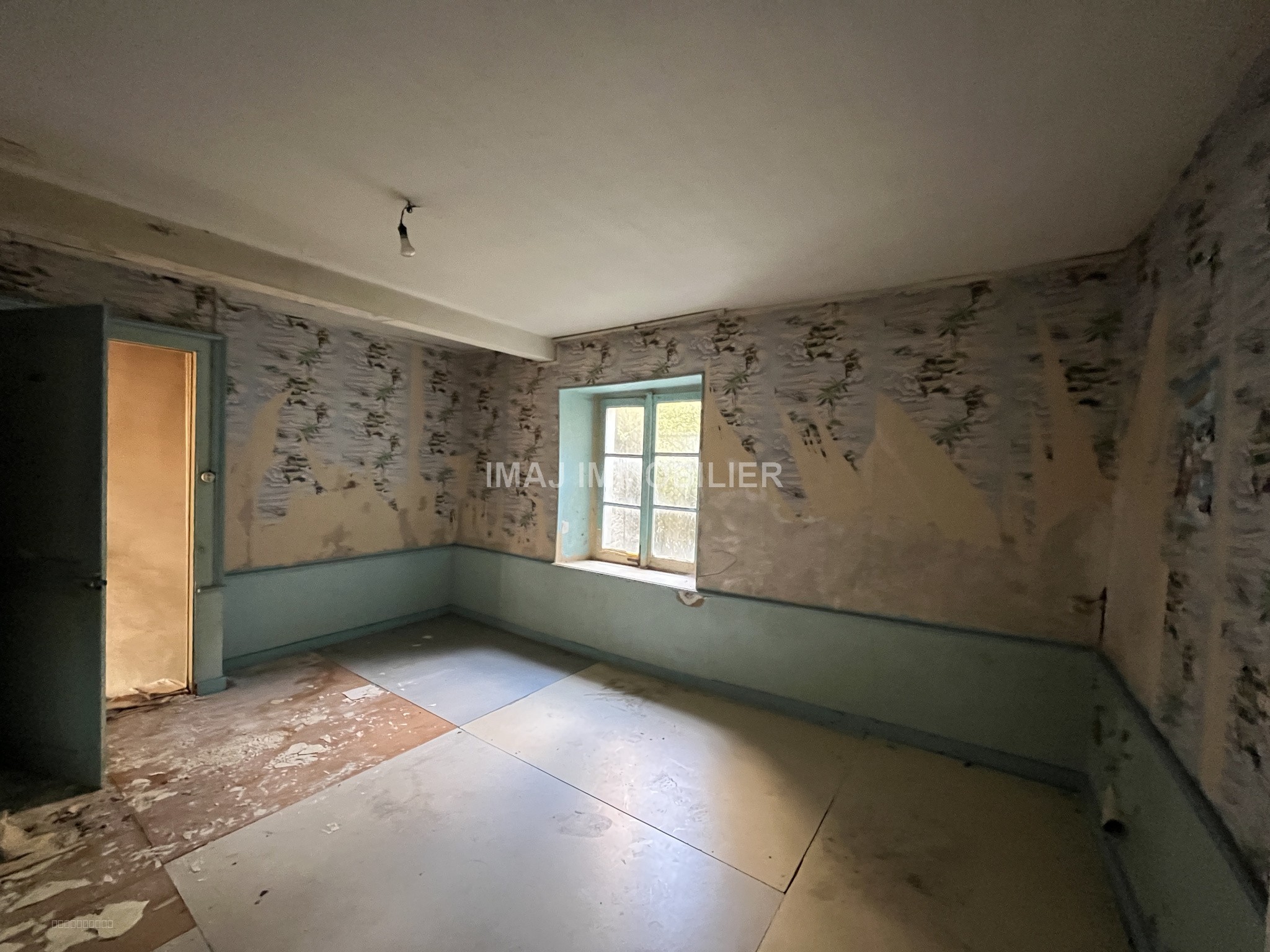 Maison à rénover - 6 pièces - 130m2 — photo 8