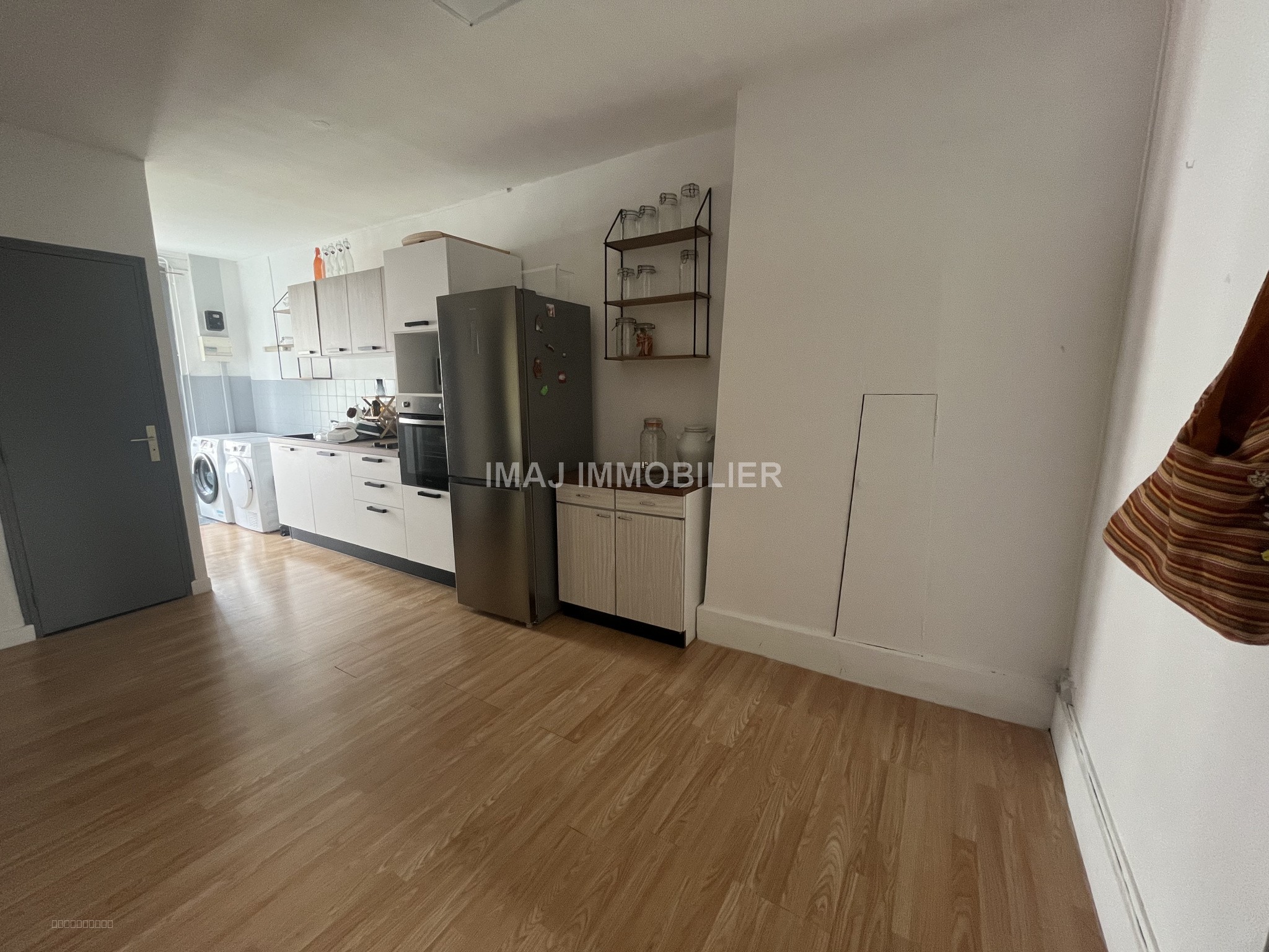 Immeuble locatif — photo 8