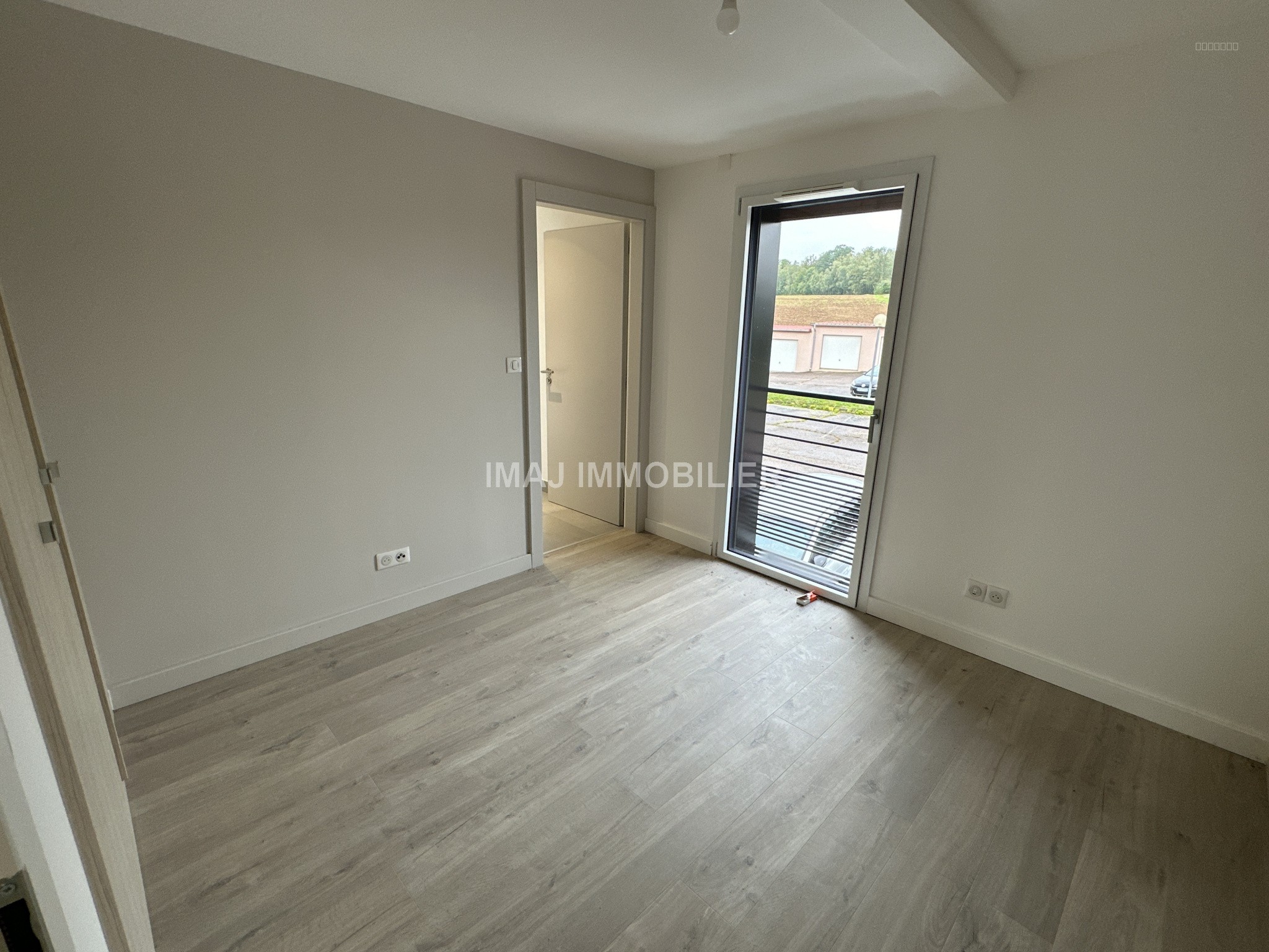 Appartement neuf - T3 - 80 m2 - CHAUMOUSEY — photo 3