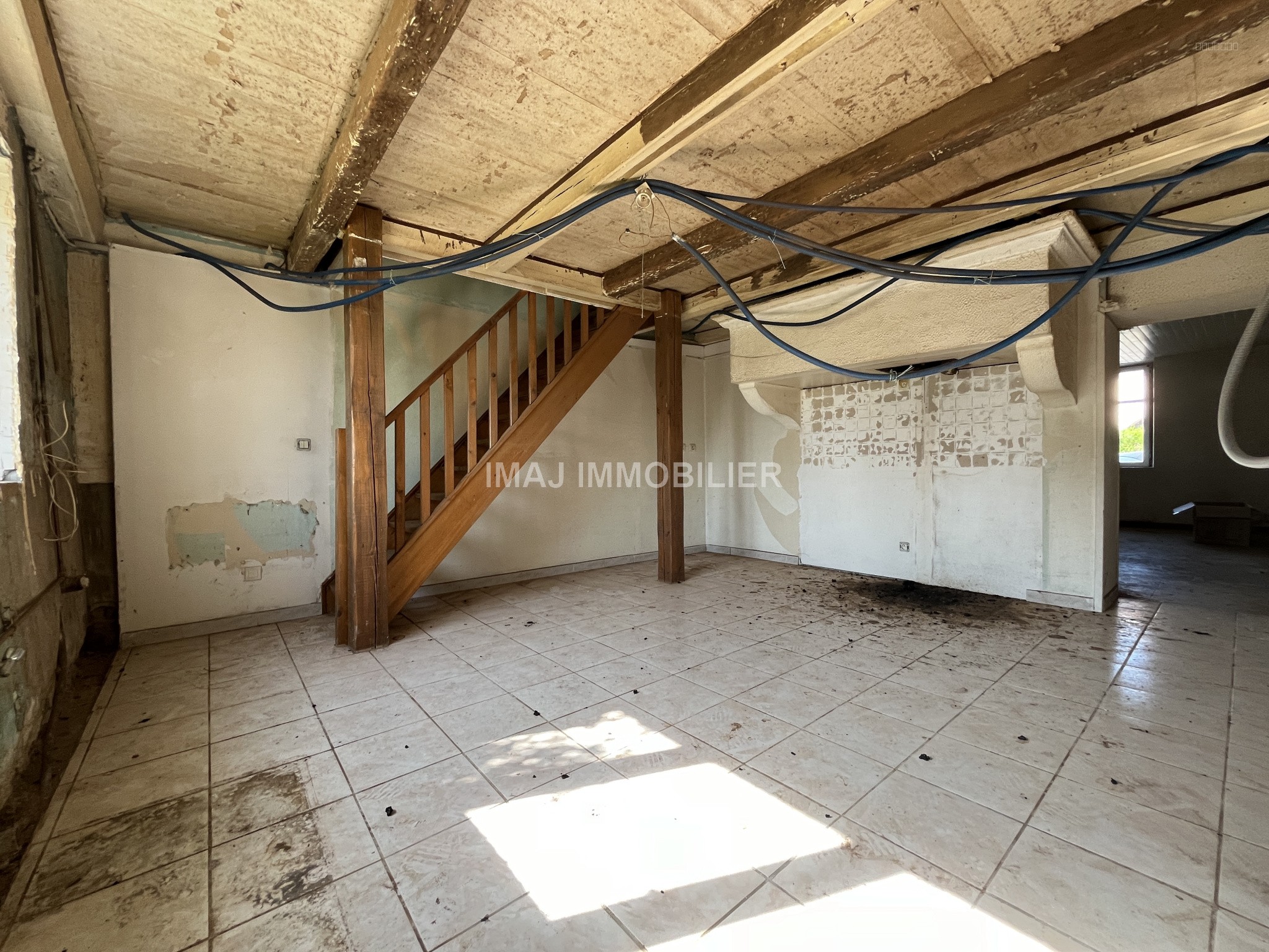 Maison 90m2 à rénover totalement — photo 3