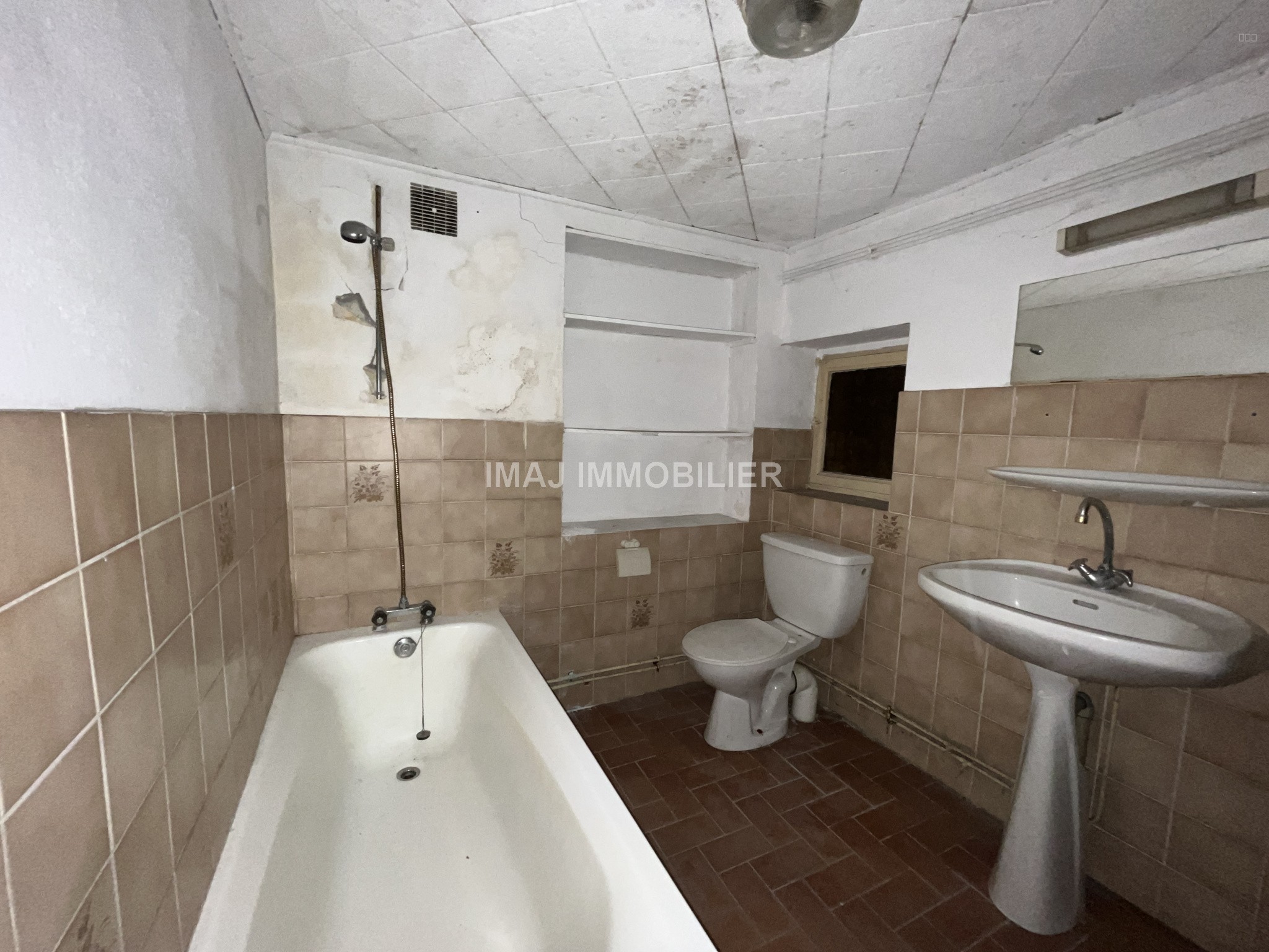 Maison à rénover - 6 pièces - 130m2 — photo 5