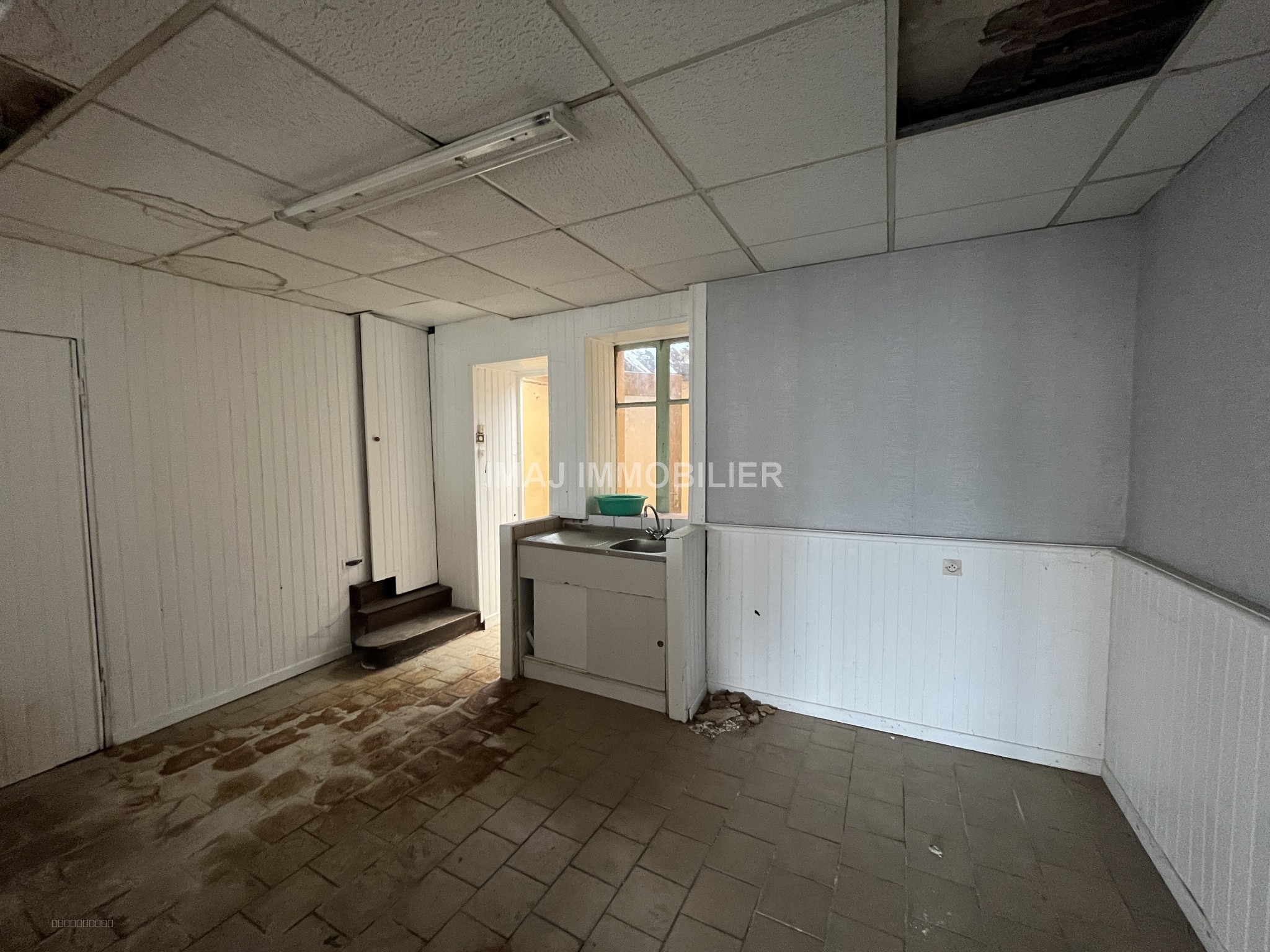 Maison à rénover - 6 pièces - 130m2 — photo 4