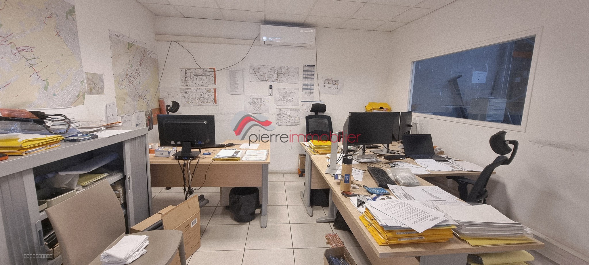 ENTREPOT + BUREAUX 297 m2 — photo 8