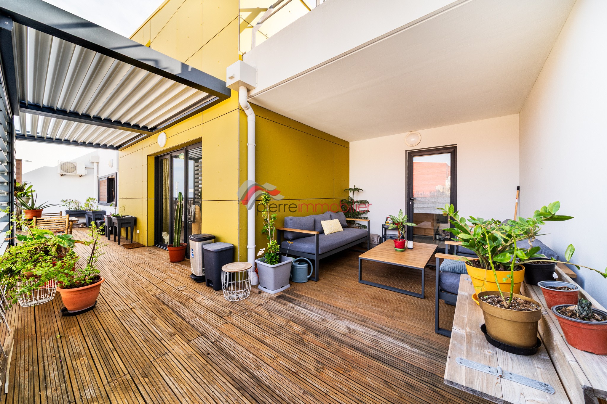 APPARTEMENT T4 DERNIER ETAGE VUE MER ET MONTAGNE — photo 4