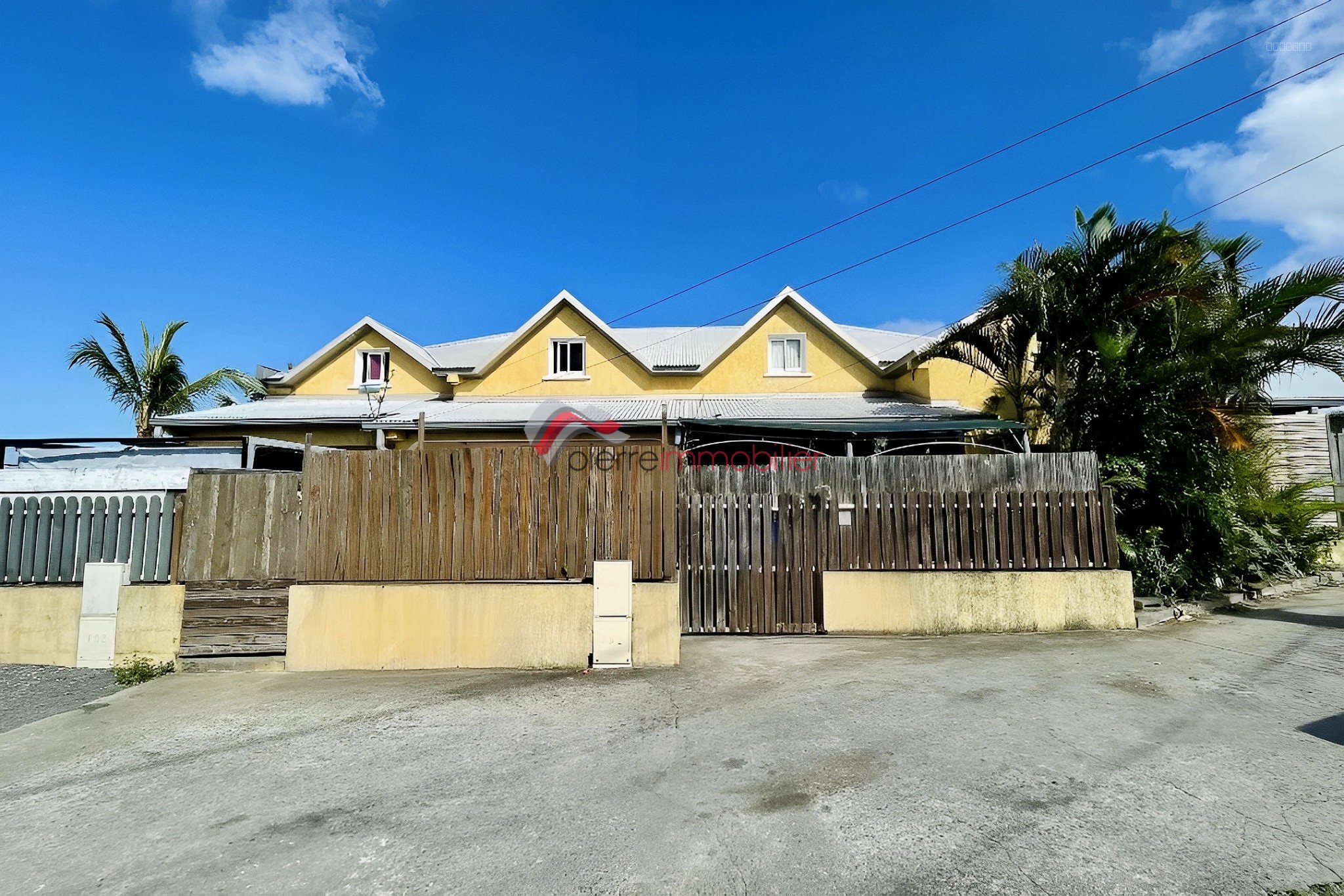 Idéal investisseur - Rentabilité 8 % ! Vente en exclusivité en bloc : 5 maisons à La Rivière Saint-Louis — photo 3