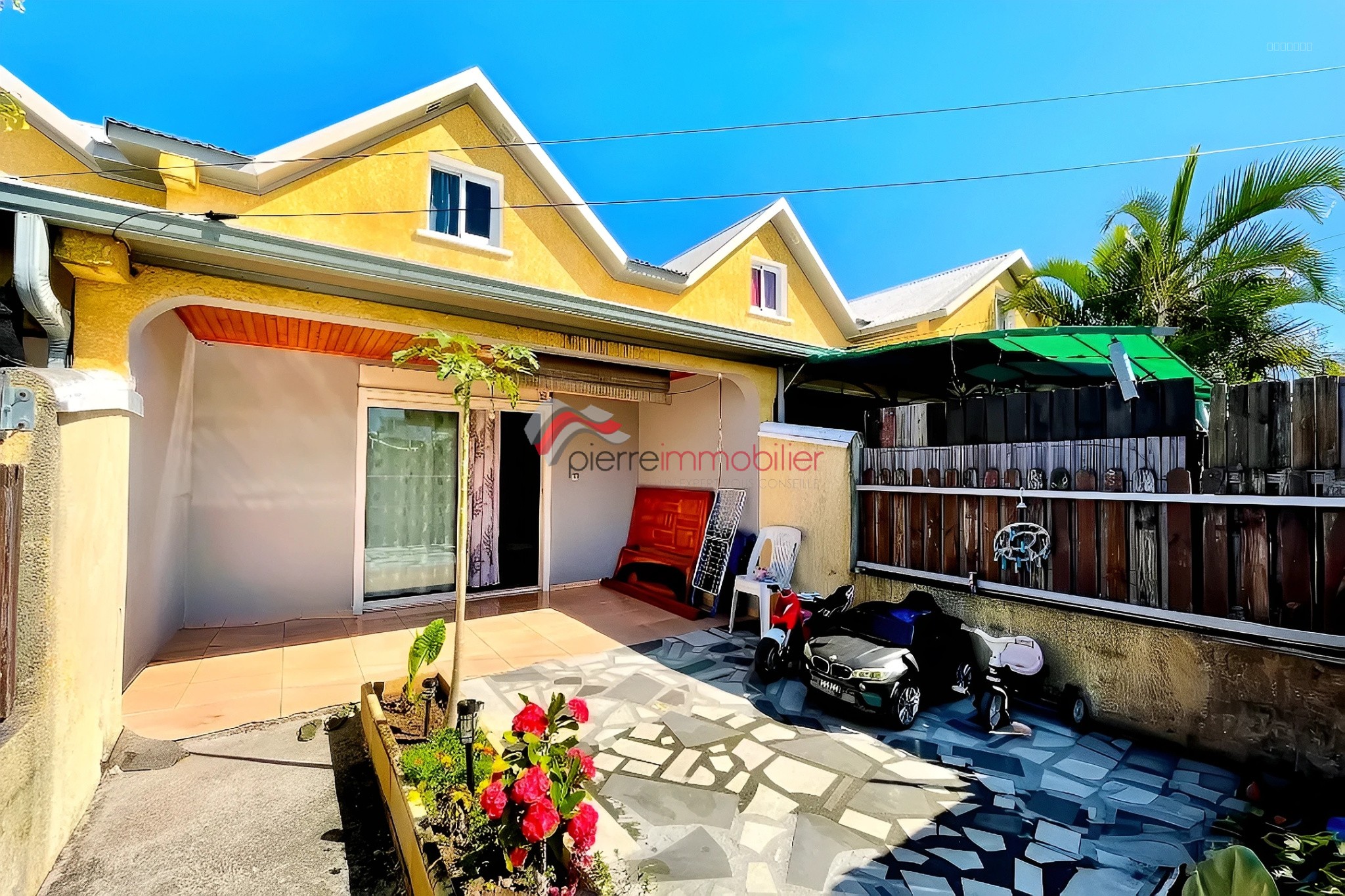 Idéal investisseur - Rentabilité 8 % ! Vente en exclusivité en bloc : 5 maisons à La Rivière Saint-Louis — photo 5