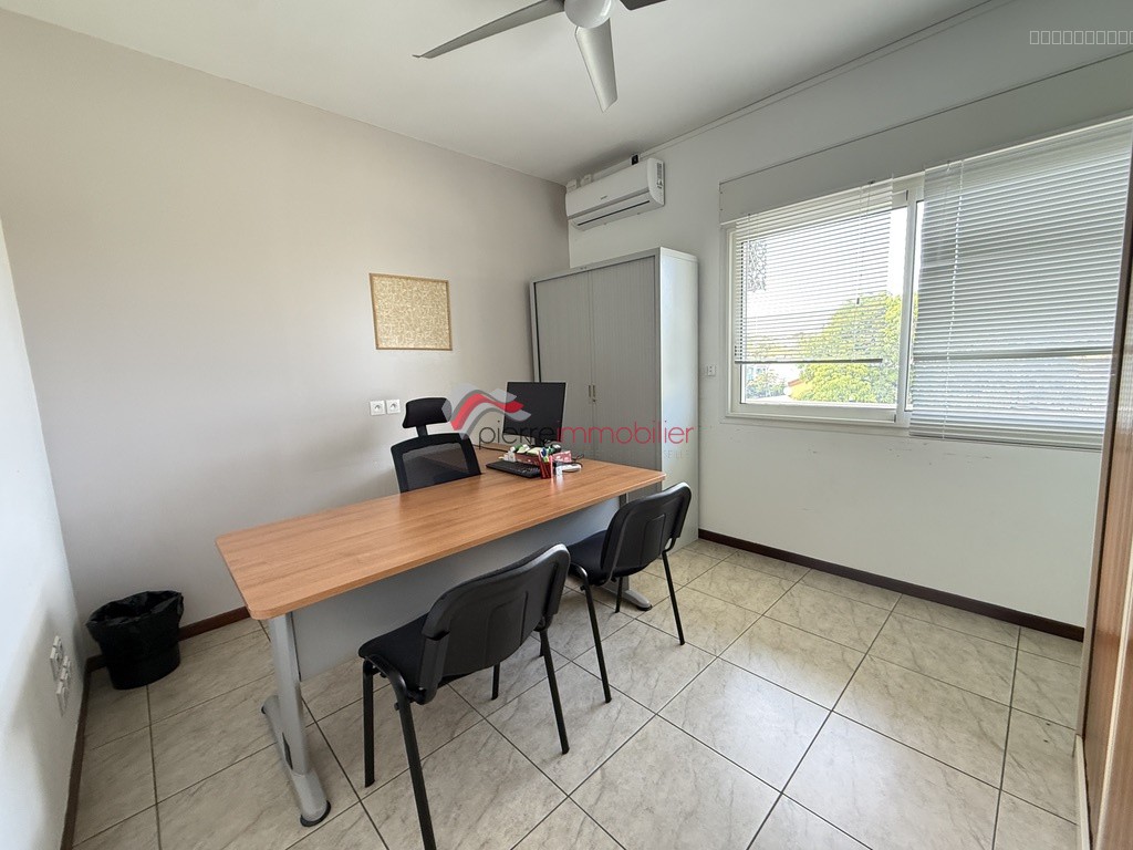 LOCAL PROFESSIONNEL 200 m2 — photo 7