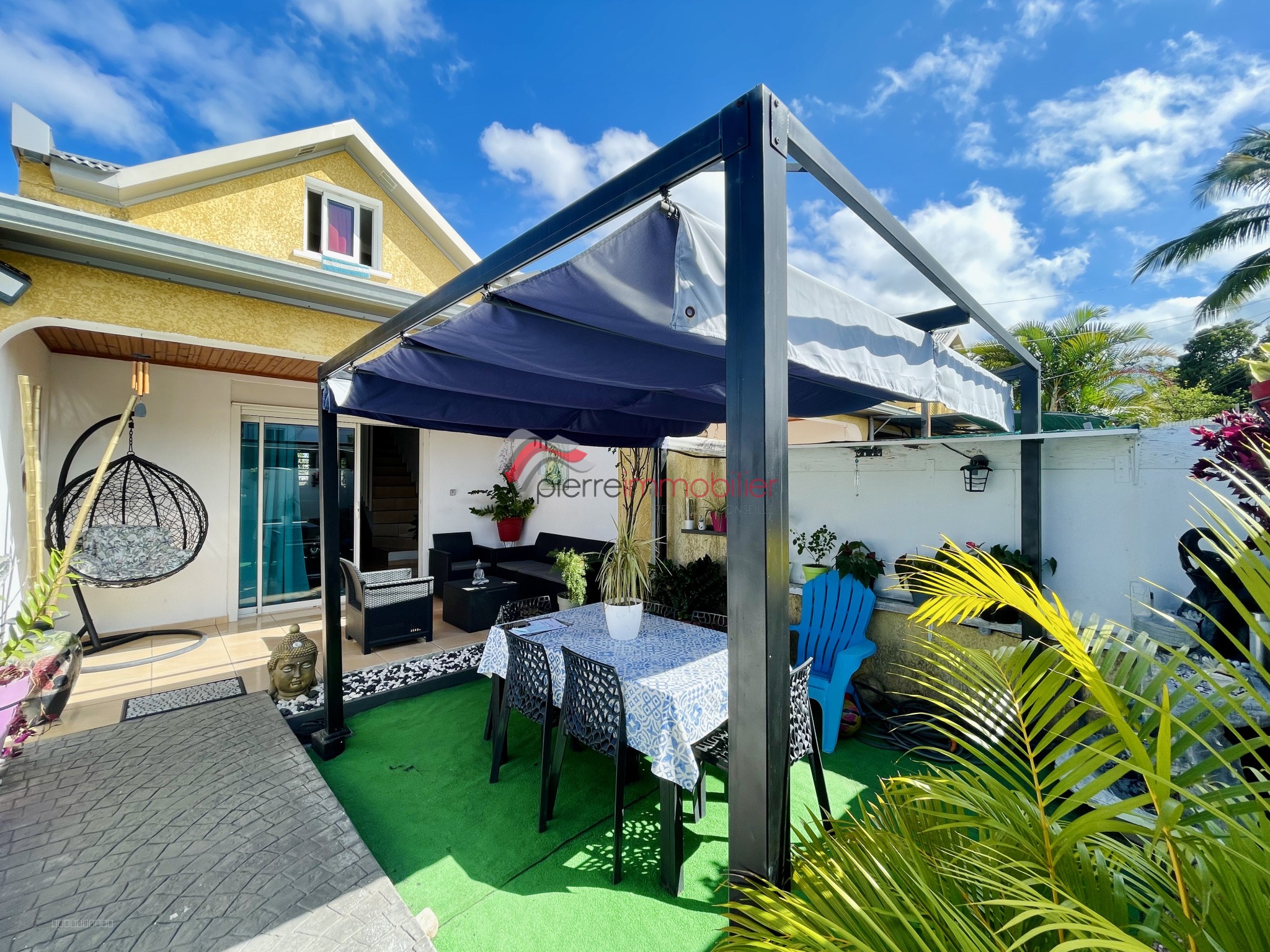 Idéal investisseur - Rentabilité 8 % ! Vente en exclusivité en bloc : 5 maisons à La Rivière Saint-Louis — photo 2