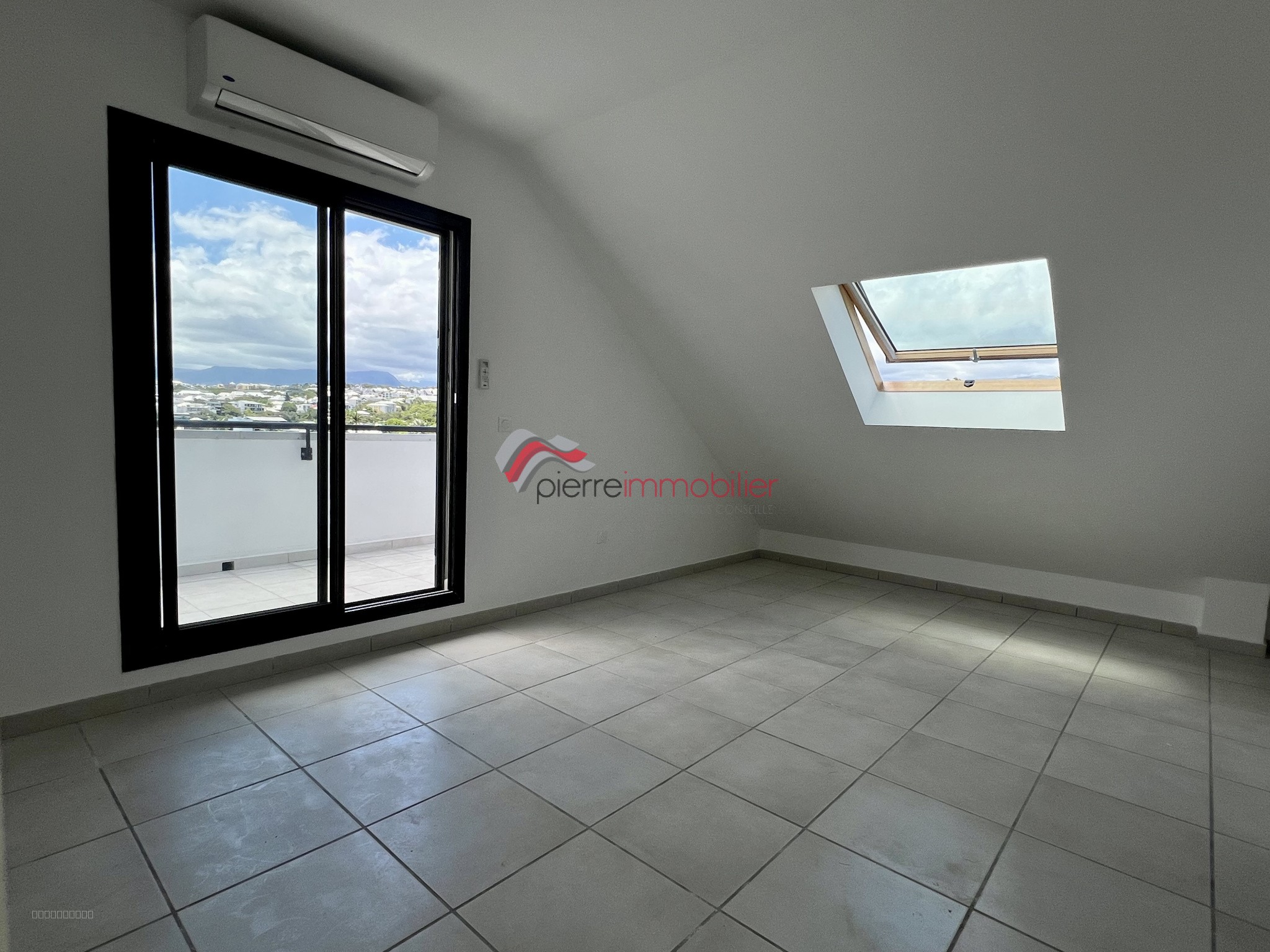 Appartement T4 dernier étage   Vue mer et montagne   Rénové   Terre Sainte — photo 6