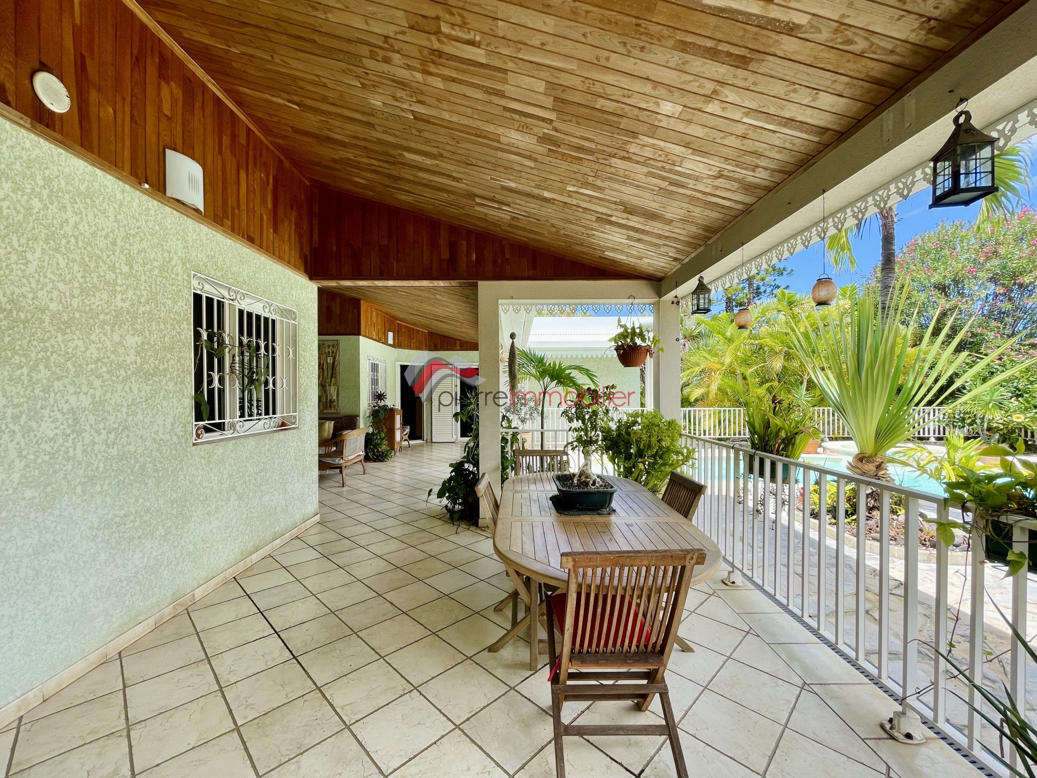 Maison familiale 6 pièces avec piscine, jacuzzi, dépendance et garage   Le Ouaki, La Rivière Saint-Louis — photo 12