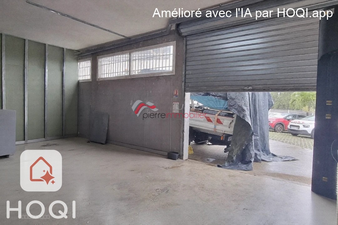 ENTREPOT + BUREAUX 297 m2 — photo 2