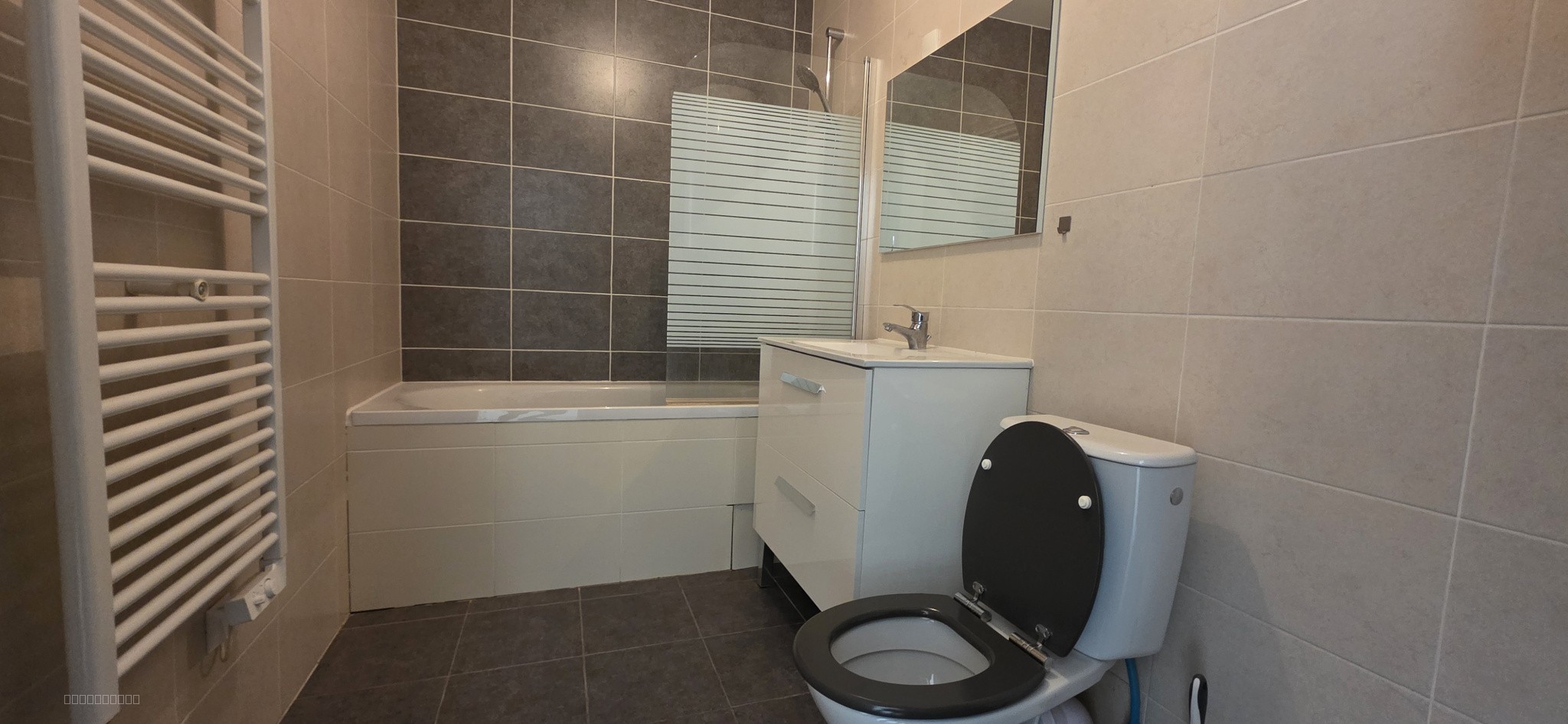 Appartement de type 4 de 79 m2 au centre de PONT DE CHERUY — photo 6