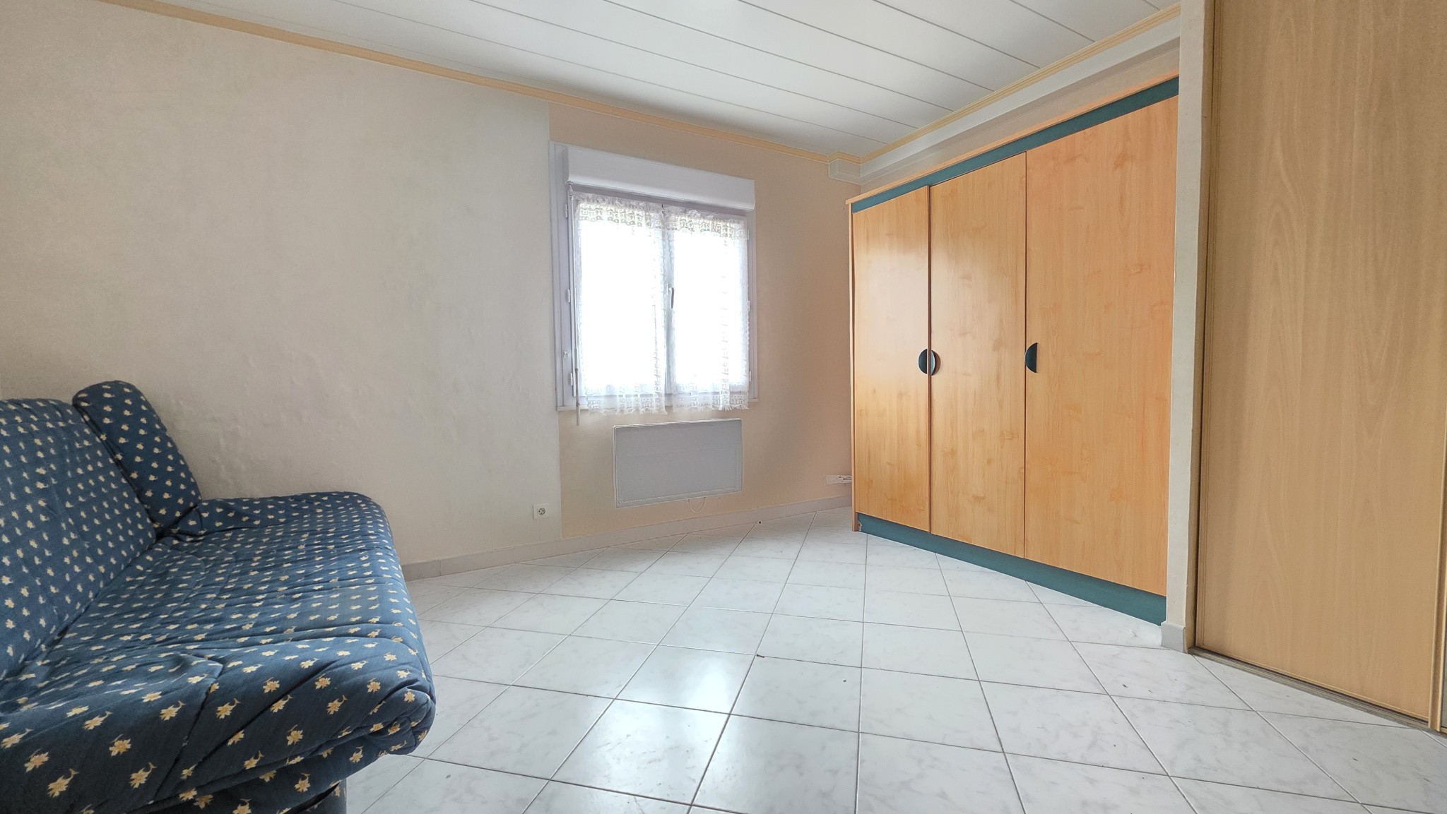 T4 en rez-de-jardin avec jardin privatif, stationnement et garage — photo 8