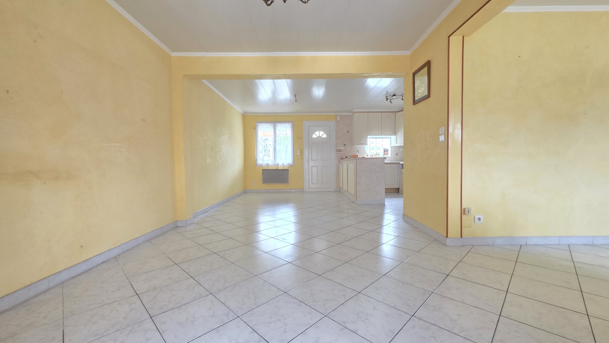 T4 en rez-de-jardin avec jardin privatif, stationnement et garage — photo 4