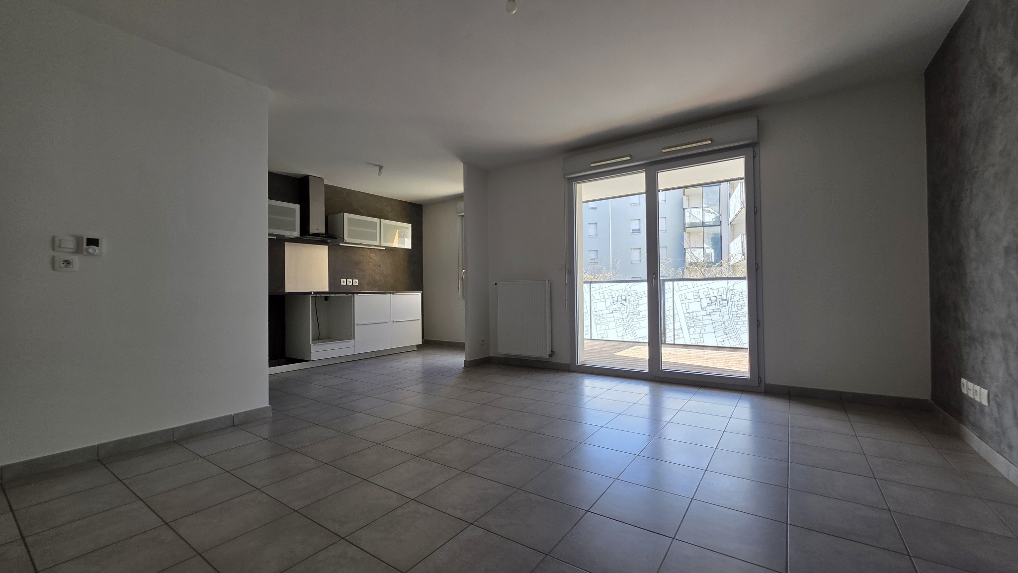 APPARTEMENT T de 66 m2 + TERRASSE ET GARAGE — photo 2