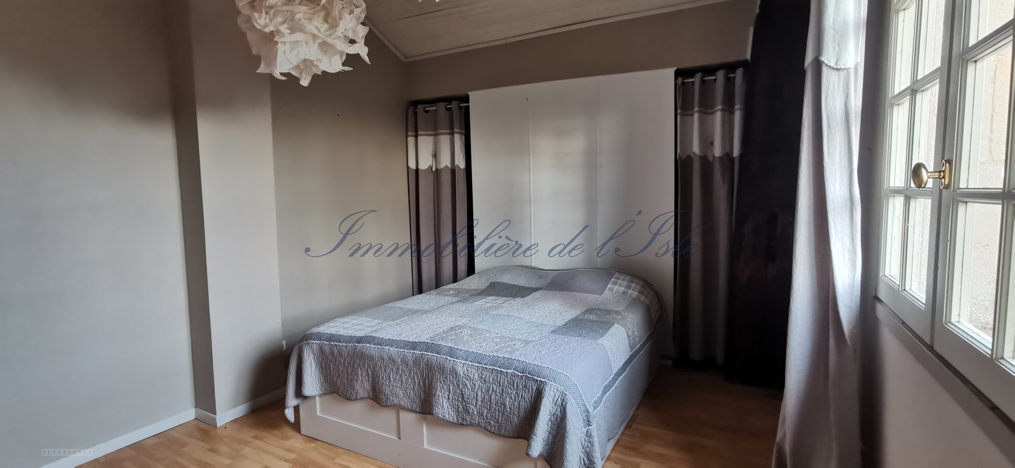 PROPRIETE DE CARACTERE — photo 10