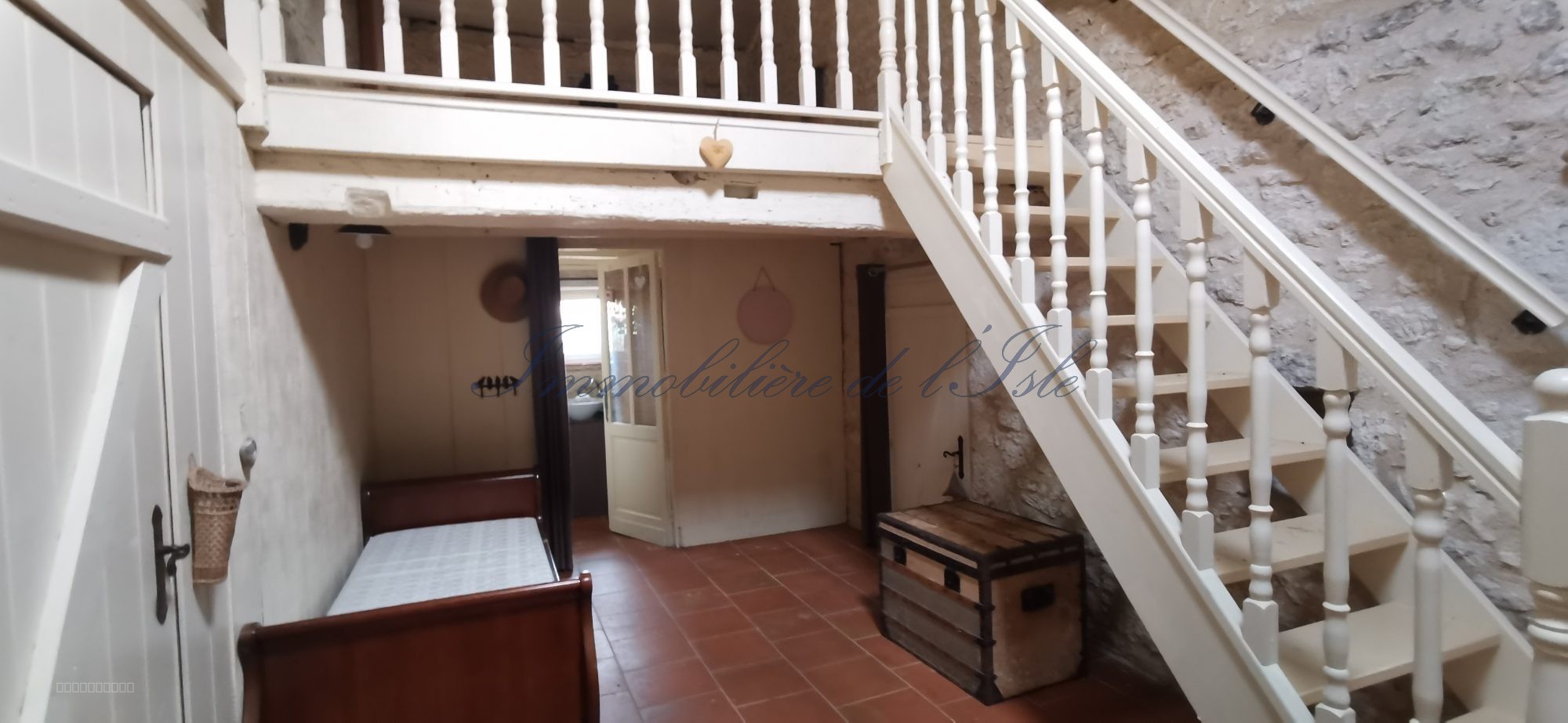 PROPRIETE DE CARACTERE — photo 16