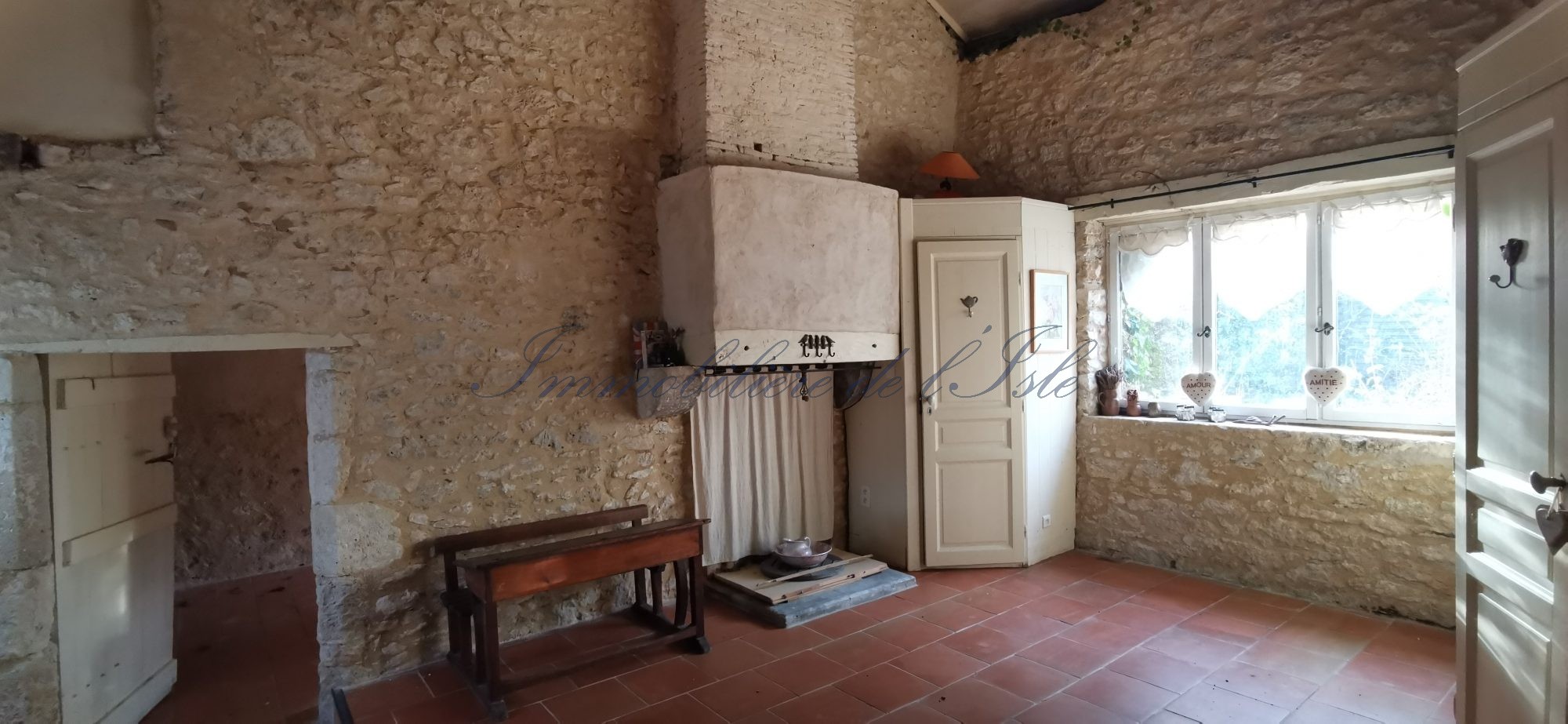 PROPRIETE DE CARACTERE — photo 18