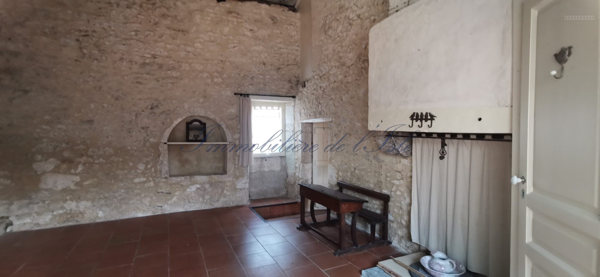 PROPRIETE DE CARACTERE — photo 17