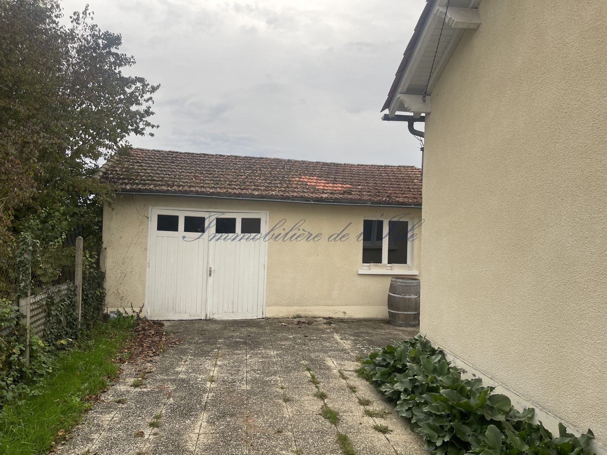 PLAIN-PIED AVEC GARAGE ET JARDIN — photo 13
