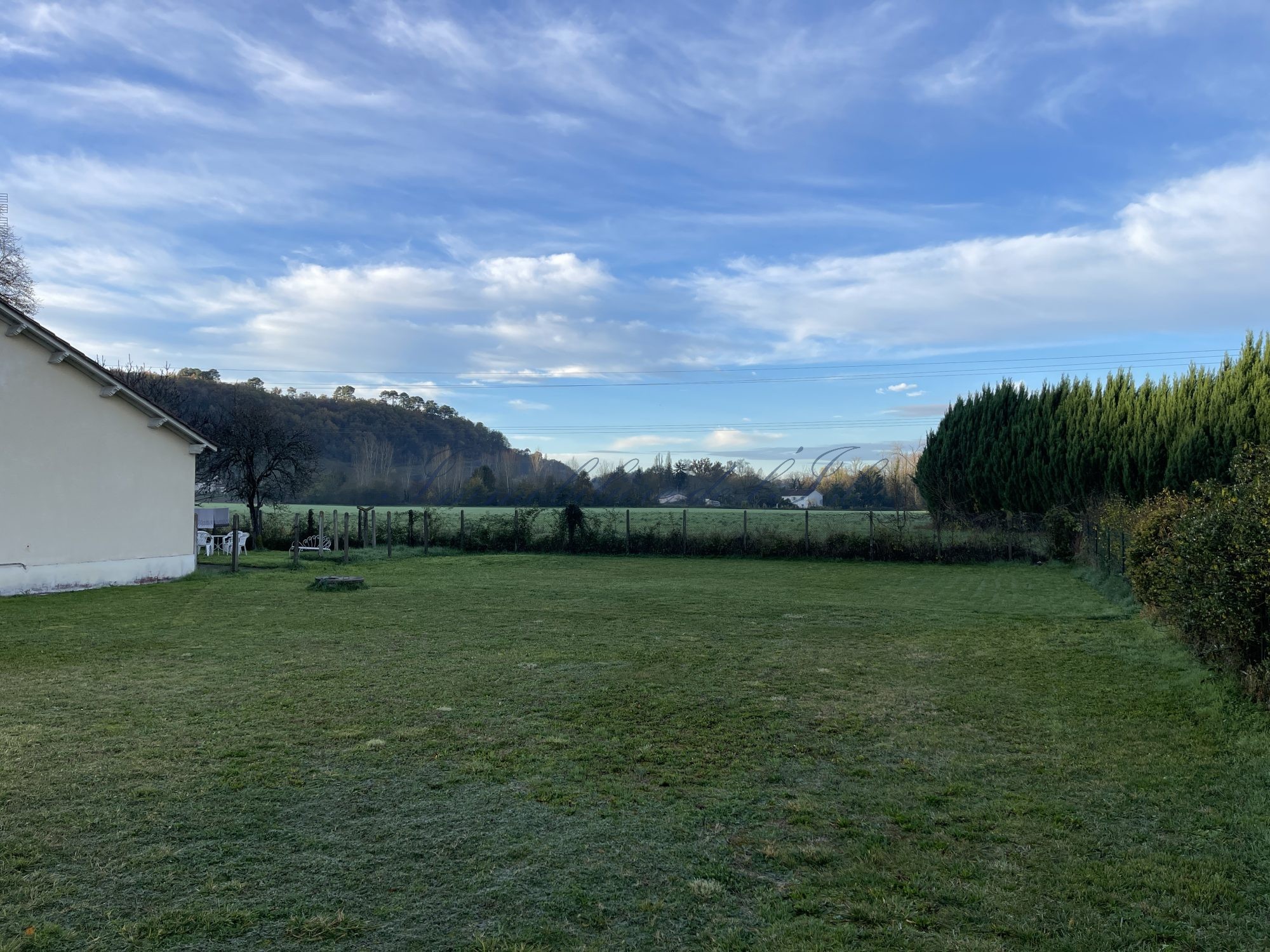 PLAIN-PIED AVEC GARAGE ET JARDIN — photo 16