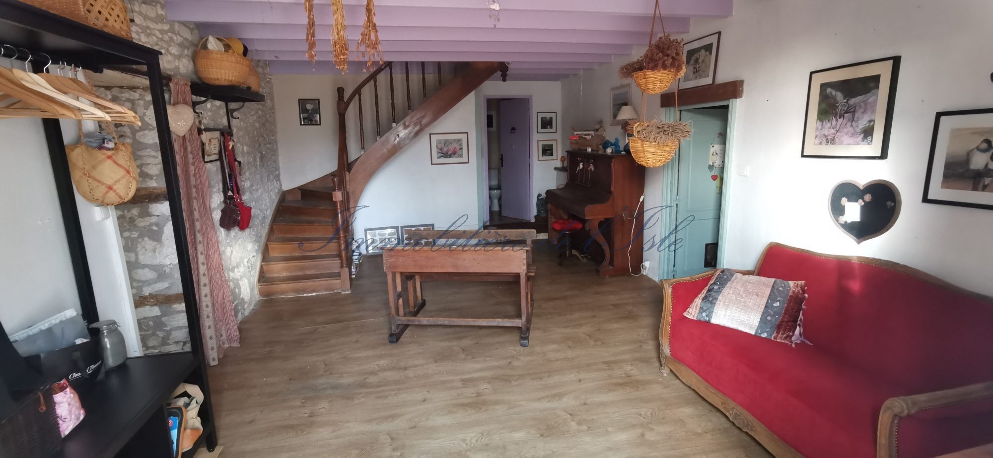 PROPRIETE DE CARACTERE — photo 4
