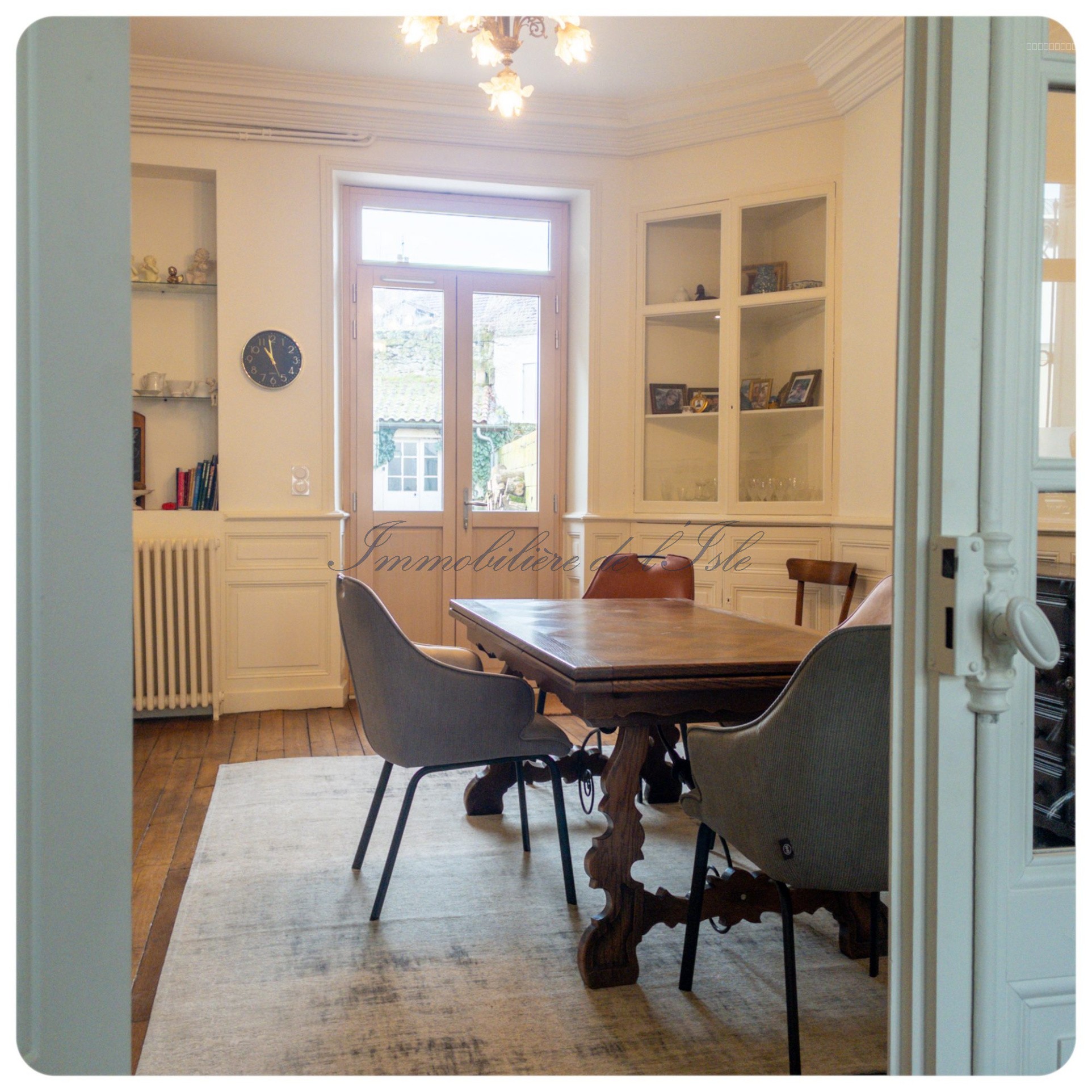 ELEGANTE MAISON DE VILLE — photo 3