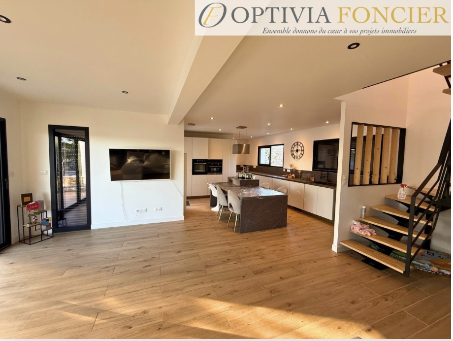 Exclusivité - Maison contemporaine T6 135 m2 - 2 722 m2 - Grand garage — photo 4