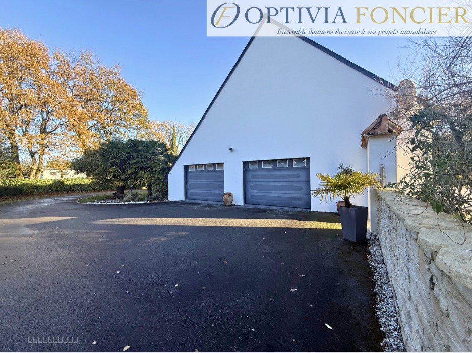 Maison T9 - 166 m2  - 3 250 m2  - Pergola SPA - Double Garage — photo 16