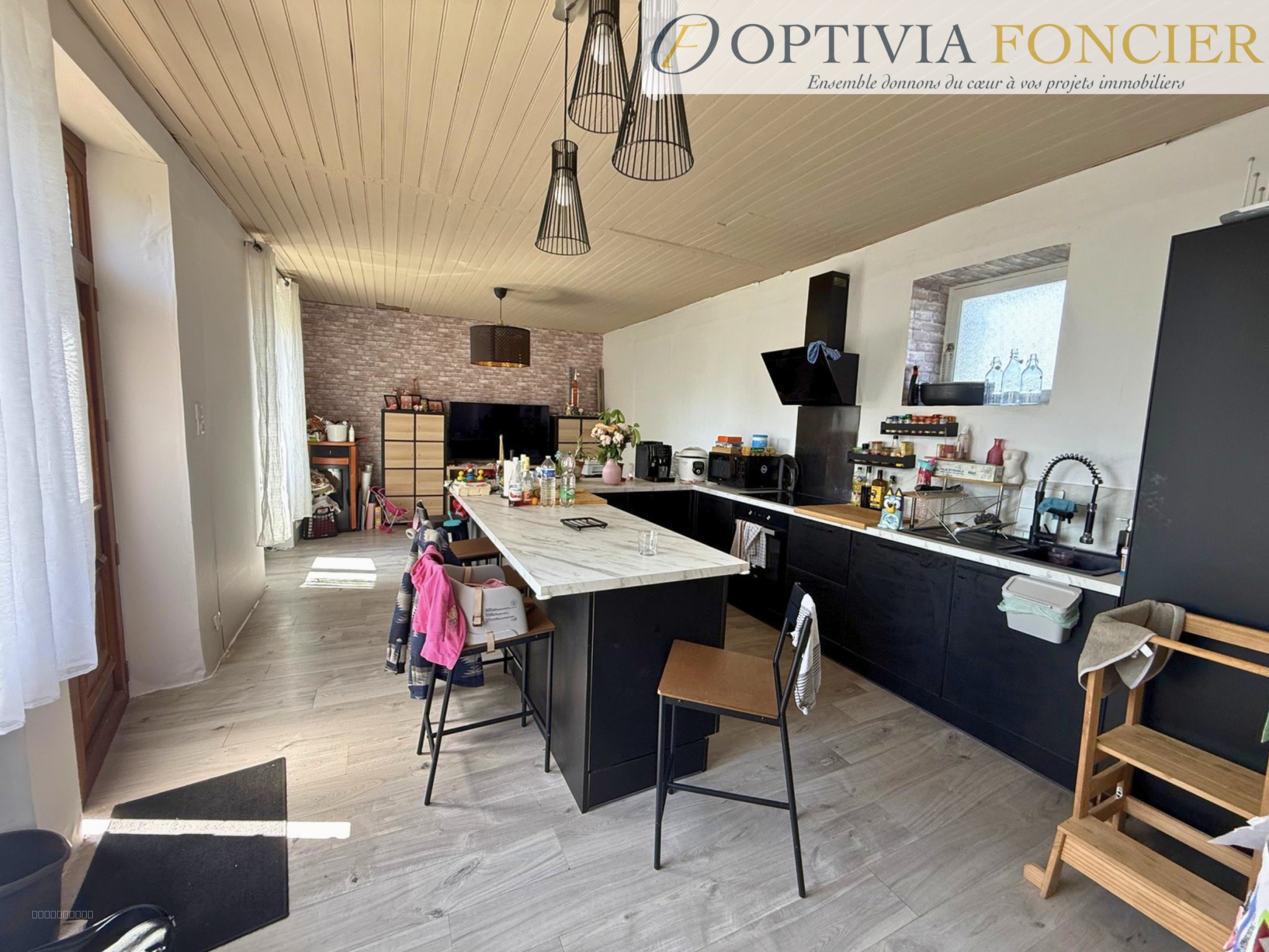 Maison de Bourg T3 - 77,42 m2 - 1 426 m2 de terrain - Garage non attenant — photo 2